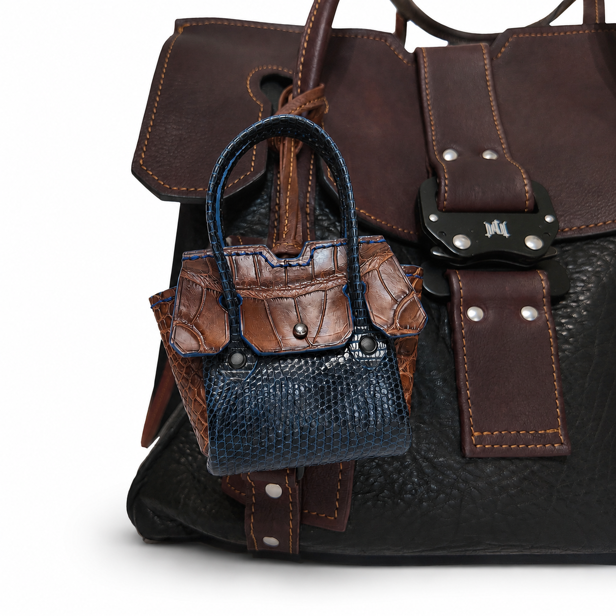 Charmbag MRLM — Cognac Croco & Navy Lizard